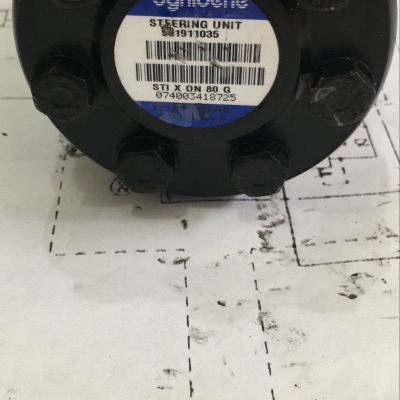 Válvula de dirección hidráulica marca ognibene modelo 901911035